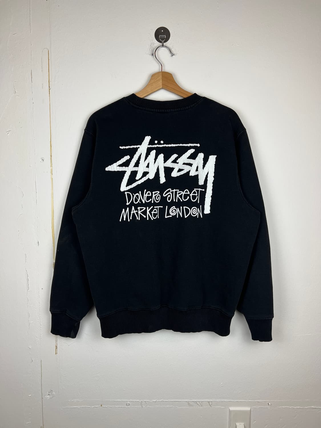 스투시 블랙 로고프린팅 맨투맨 M 상품이미지3