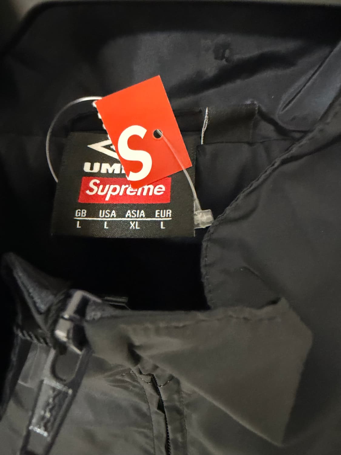 슈프림 엄브로 그라디언트 트랙 자켓 블랙 새상품 상품이미지3