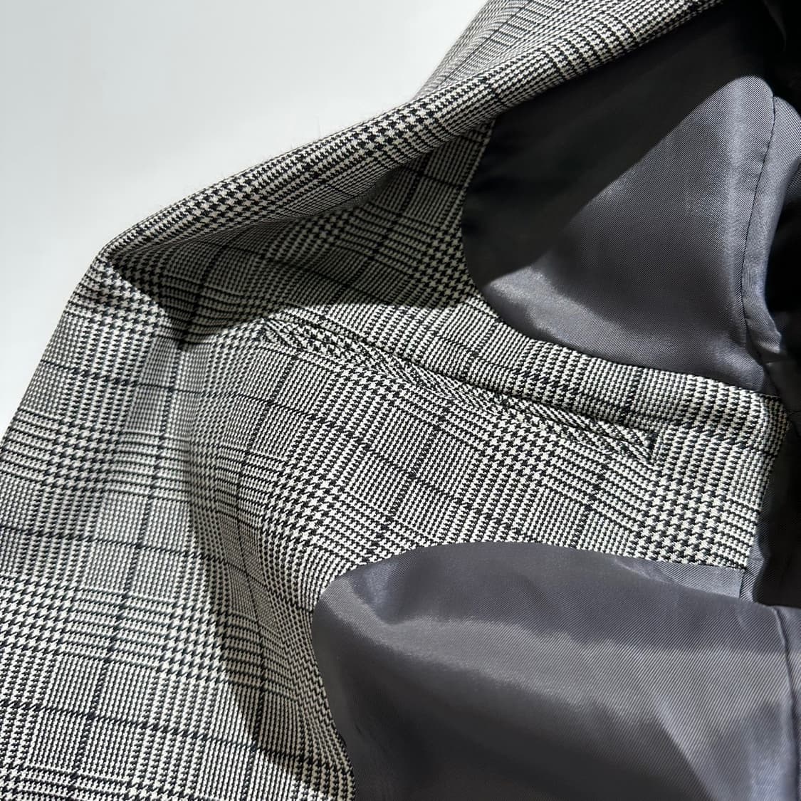 솔리드옴므 모헤어 블렌드 글렌체크 스냅버튼 더블블레이저 상품이미지9