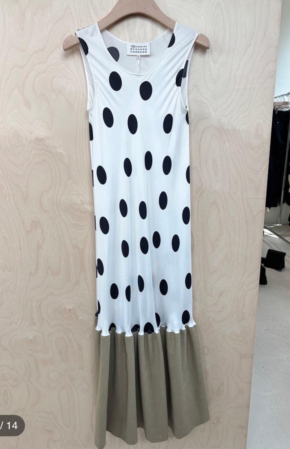 MAISON MARGIELA DOTS SILK MAXI DRESS 상품이미지4