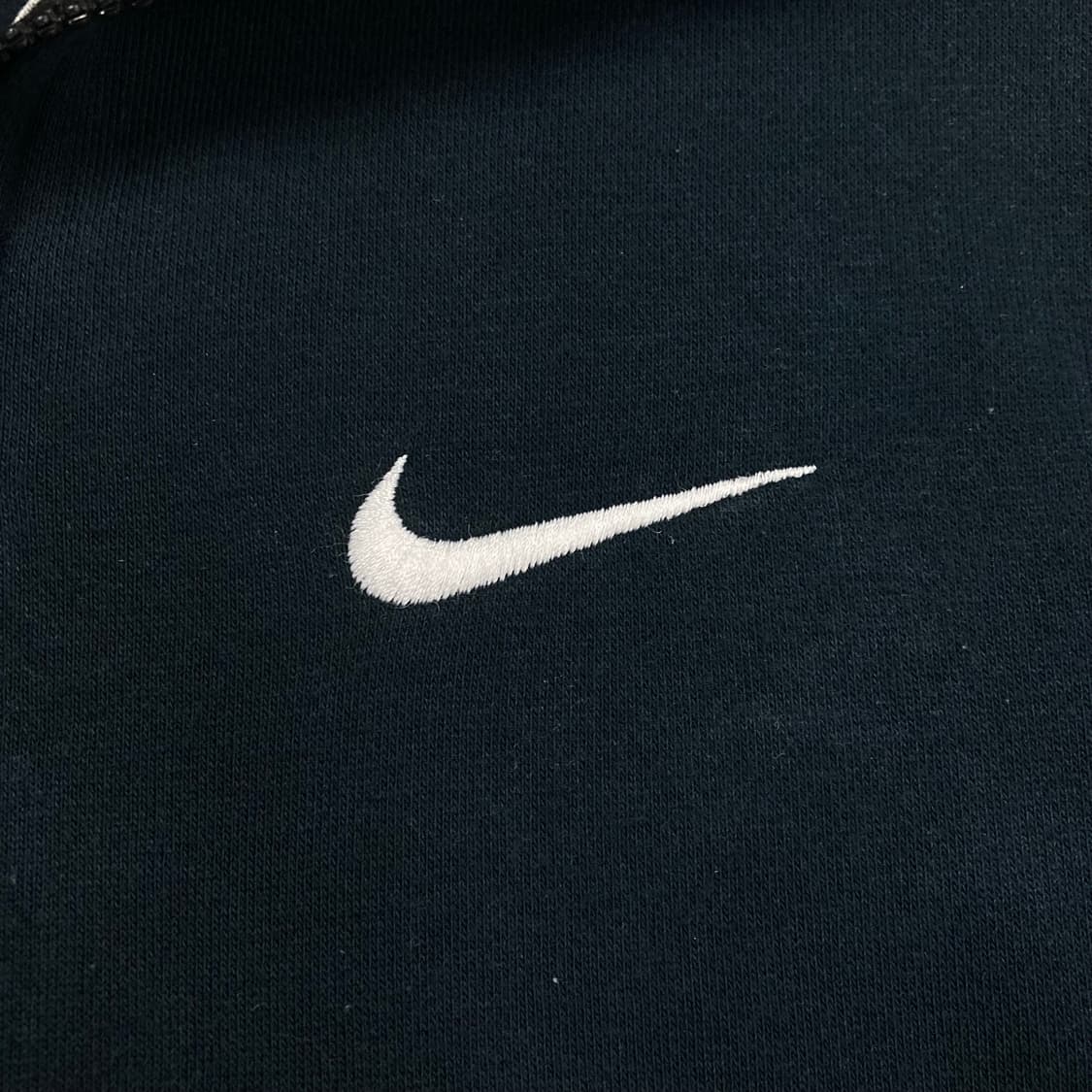 나이키 네이비 컬러 스몰 로고 미니멀 후드 집업 상품이미지2