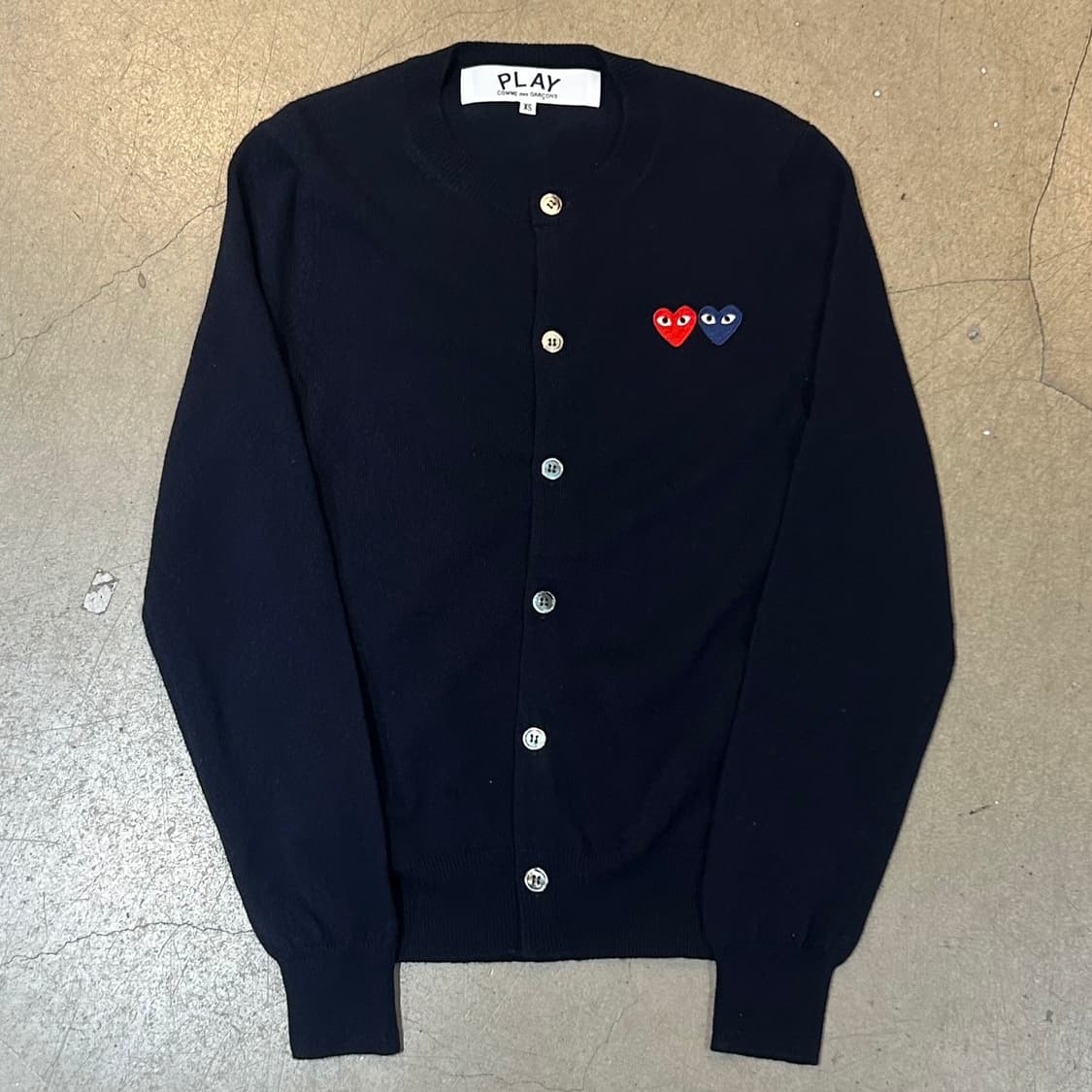 XS 꼼데가르송 더블하트 와펜 네이비 울 가디건 상품이미지2