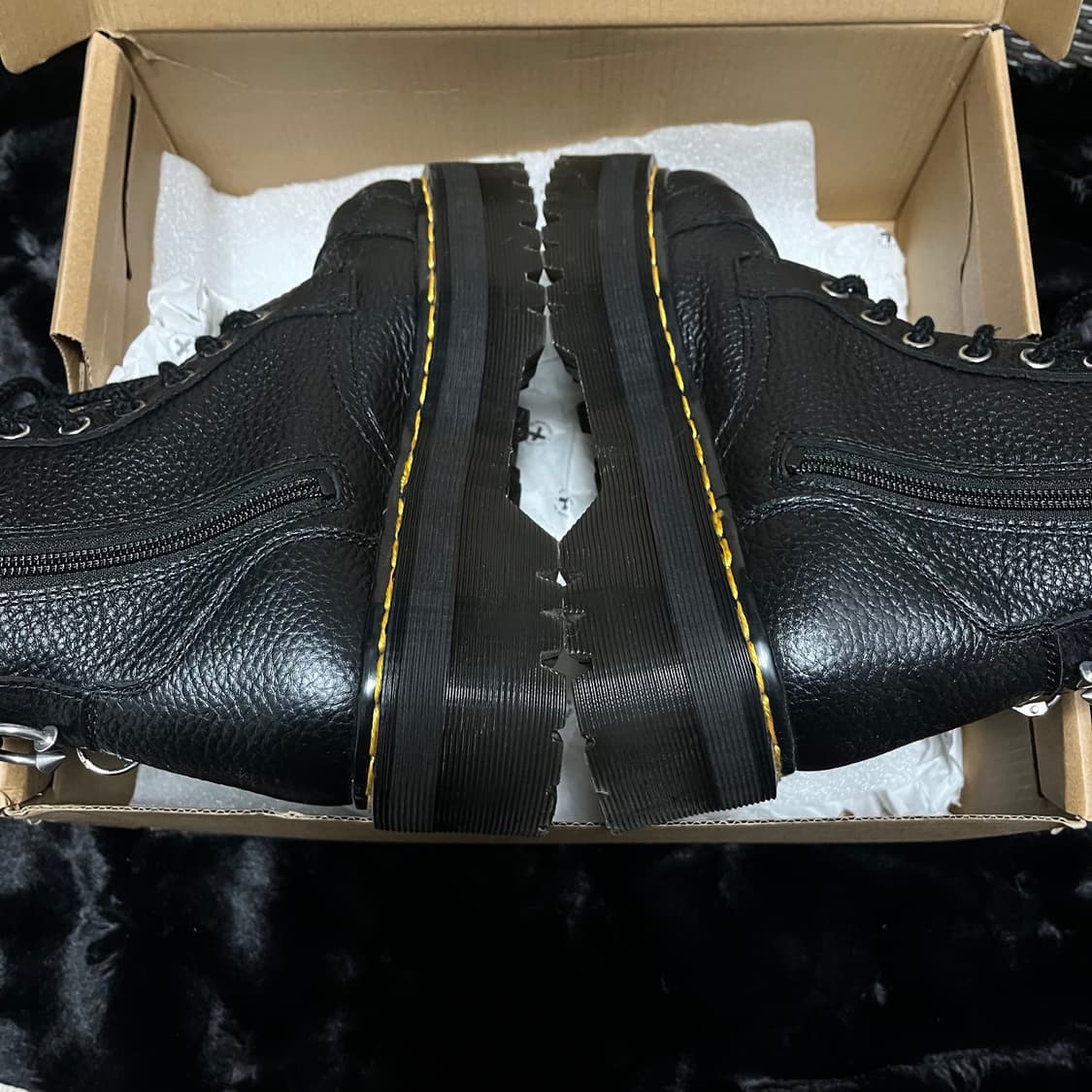 닥터마틴 제이든 HDW 피어싱 부츠 240 uk5 펑크 락시크 상품이미지5