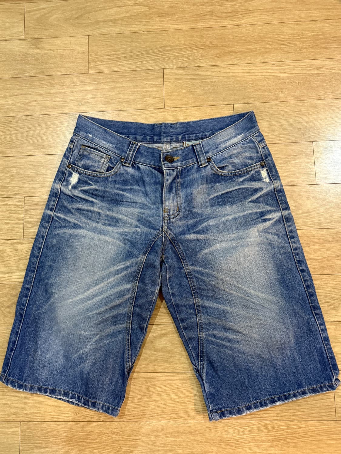 청 반바지 팝니다. 상품이미지1