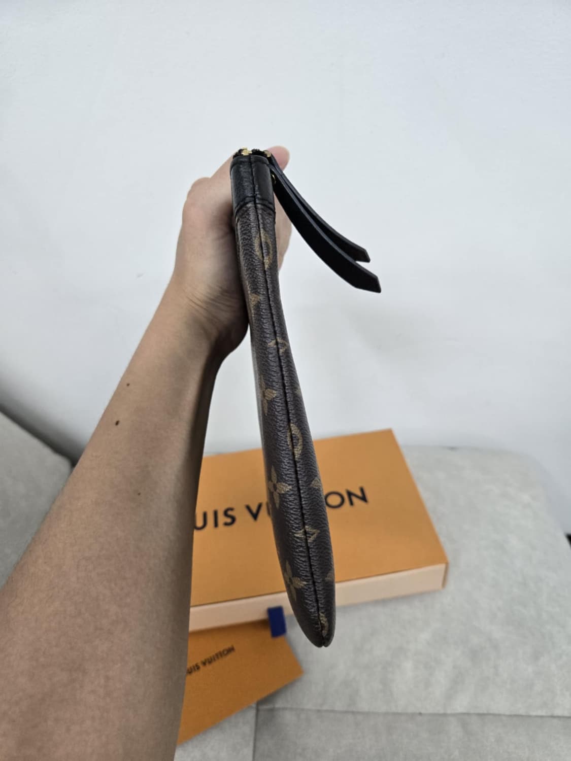 [보증서 A급]루이비통 데일리 파우치백 상품이미지4