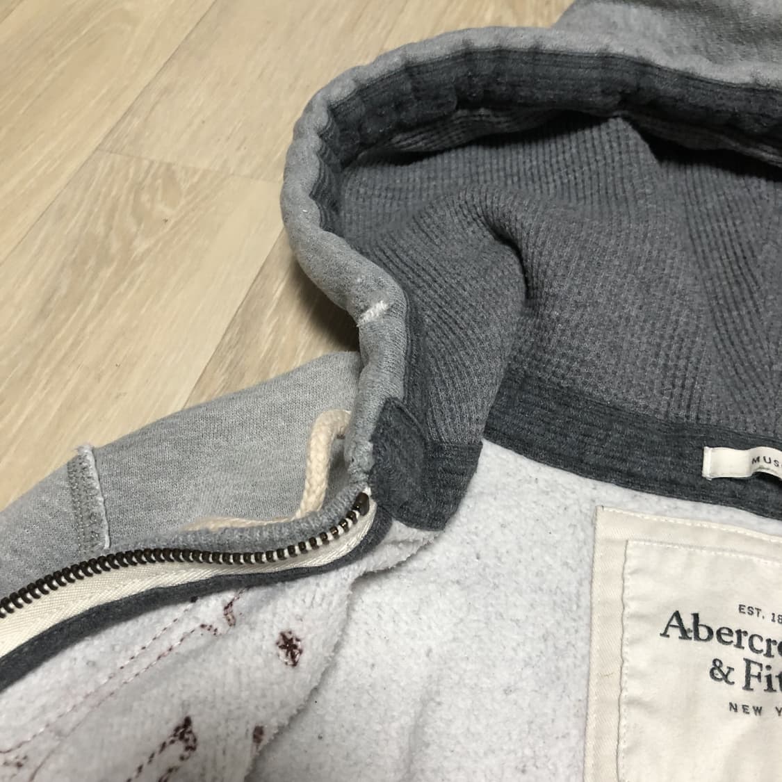 (머슬핏 M) 아베크롬비 Abercrombie Fitch 그레이 후드집업 상품이미지6