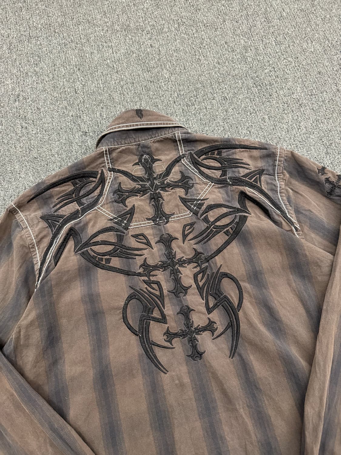 XL)Roar 빈티지 패턴 자수 스트라이프 긴팔셔츠 상품이미지6