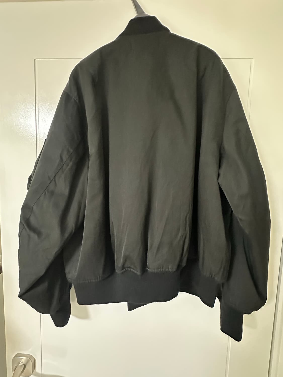 아프레쎄 빈티지 실크 플라이트 자켓 블랙 2SZ 상품이미지3