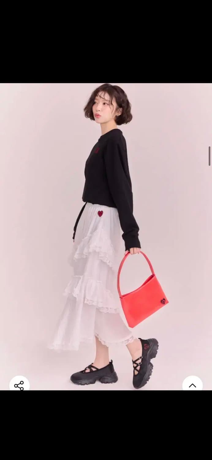 베티붑 프릴 레이스 플레어 롱 스커트 화이트 상품이미지1