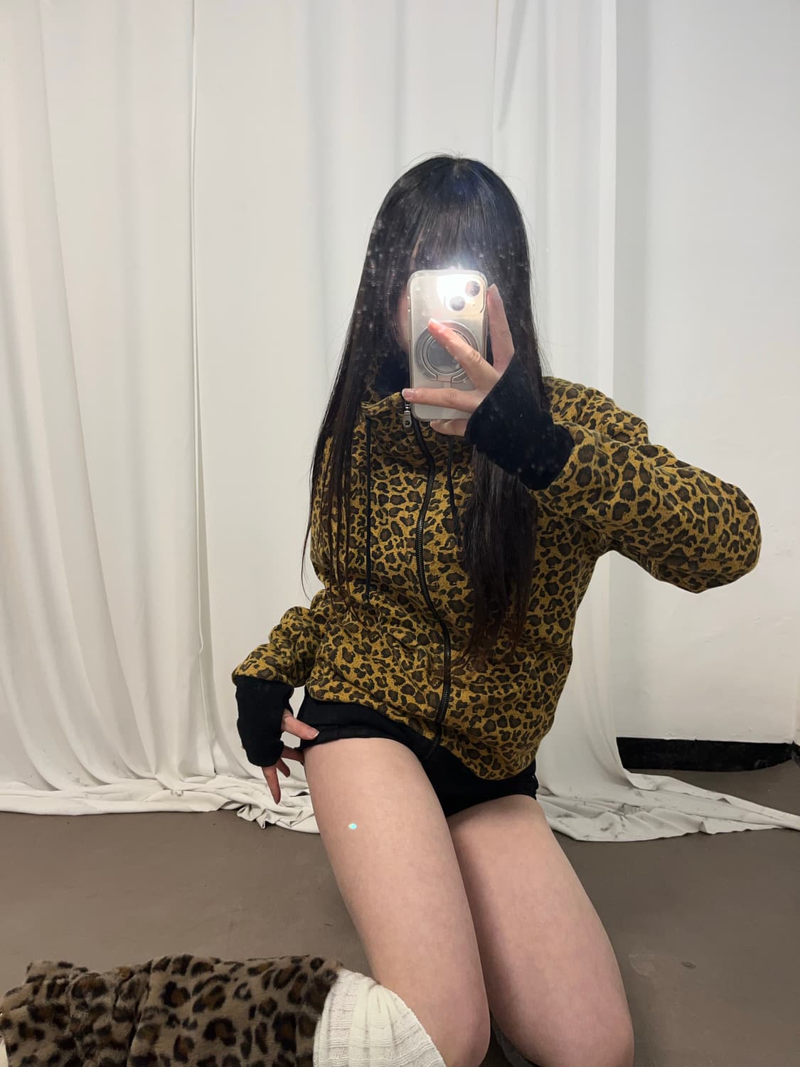 레오파드 핸드워머 투웨이 집업  상품이미지4