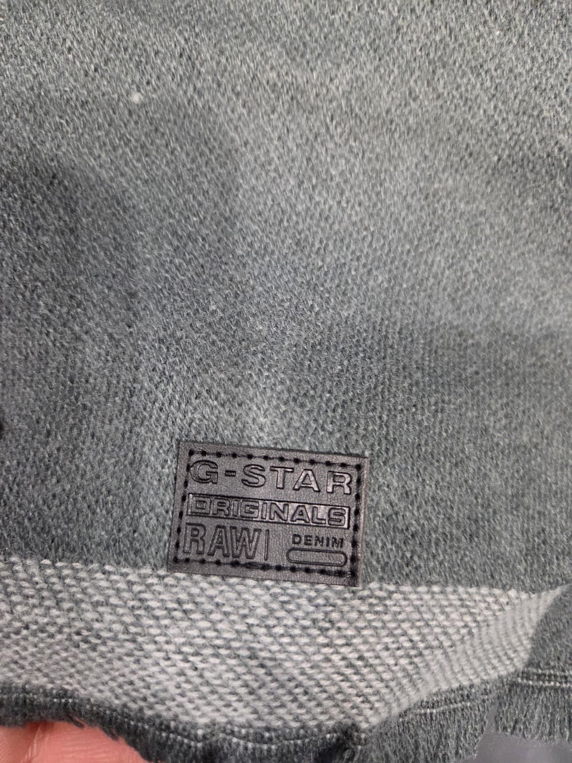 (하자 특별할인)G-STAR기하학 패턴 머플러 회색/검정 상품이미지6