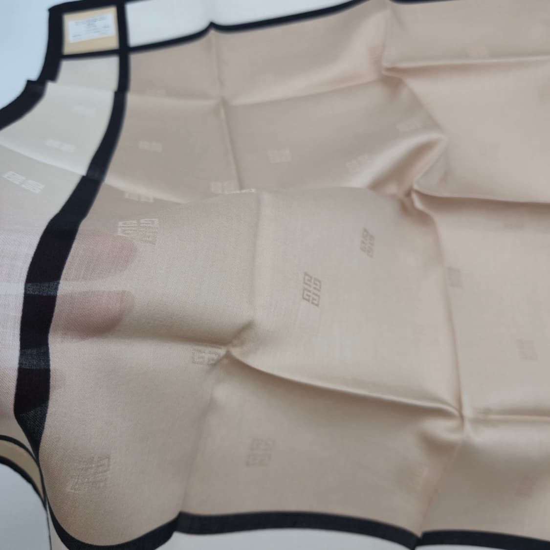 지방시 손수건 스카프 [JRBCSF11735-102-02] 상품이미지6