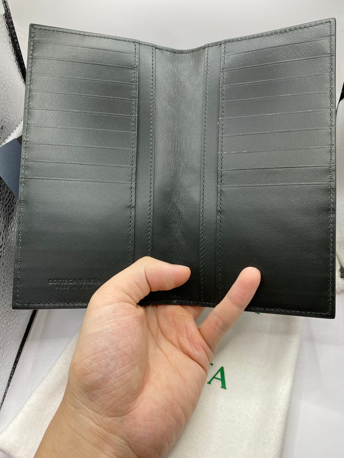 보테가베네타 신형 인트레치아토 장지갑 상품이미지2