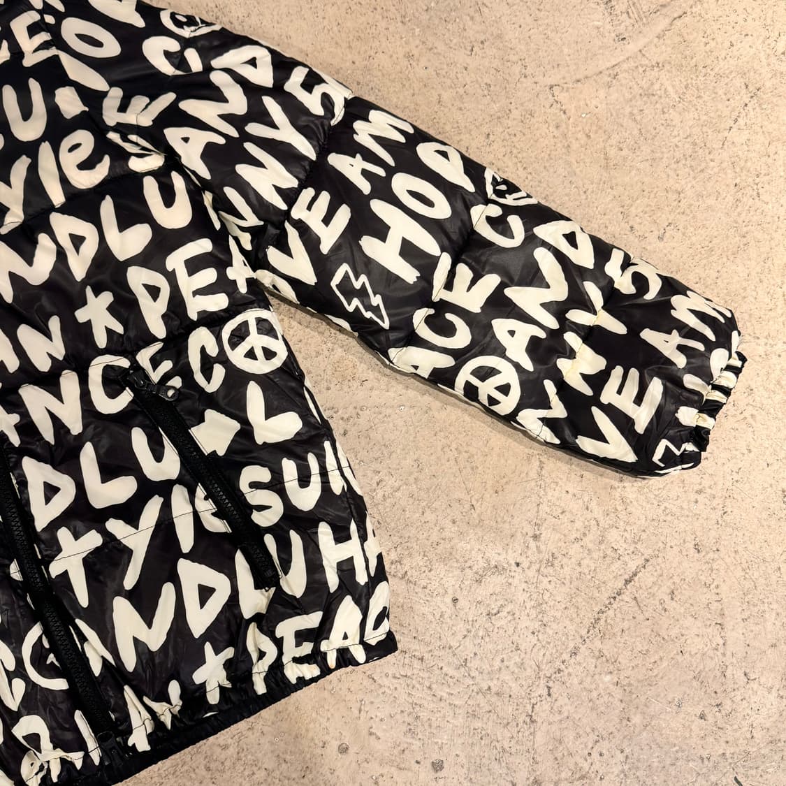 데드스탁 프린팅 패딩 상품이미지3