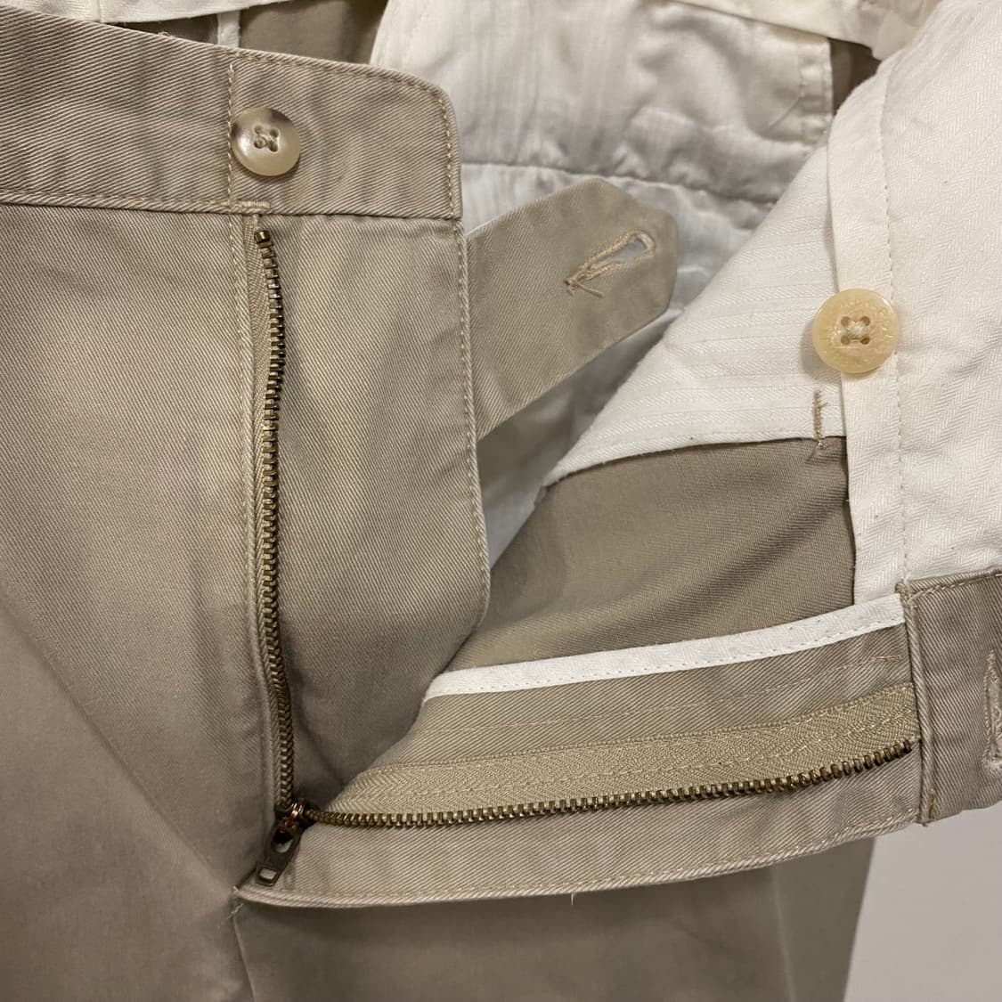 폴로 랄프로렌 포니 자수 투턱 치노 팬츠 상품이미지6