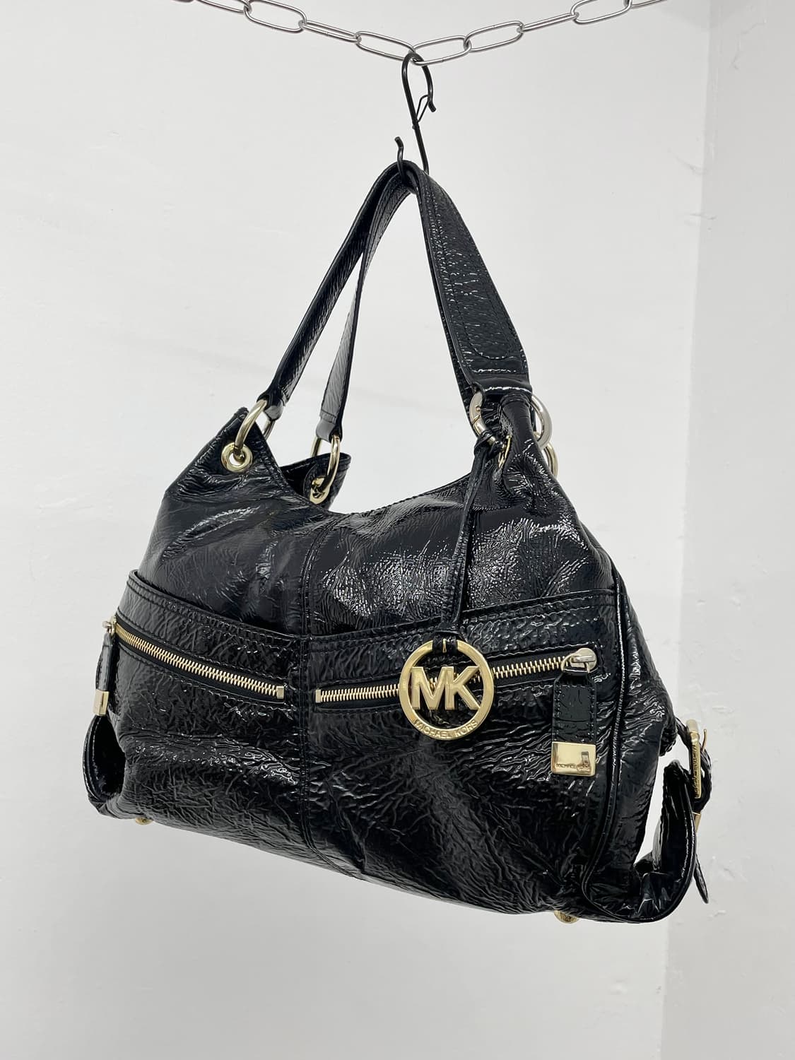 마이클코어스 락시크 금장 호보백 상품이미지1