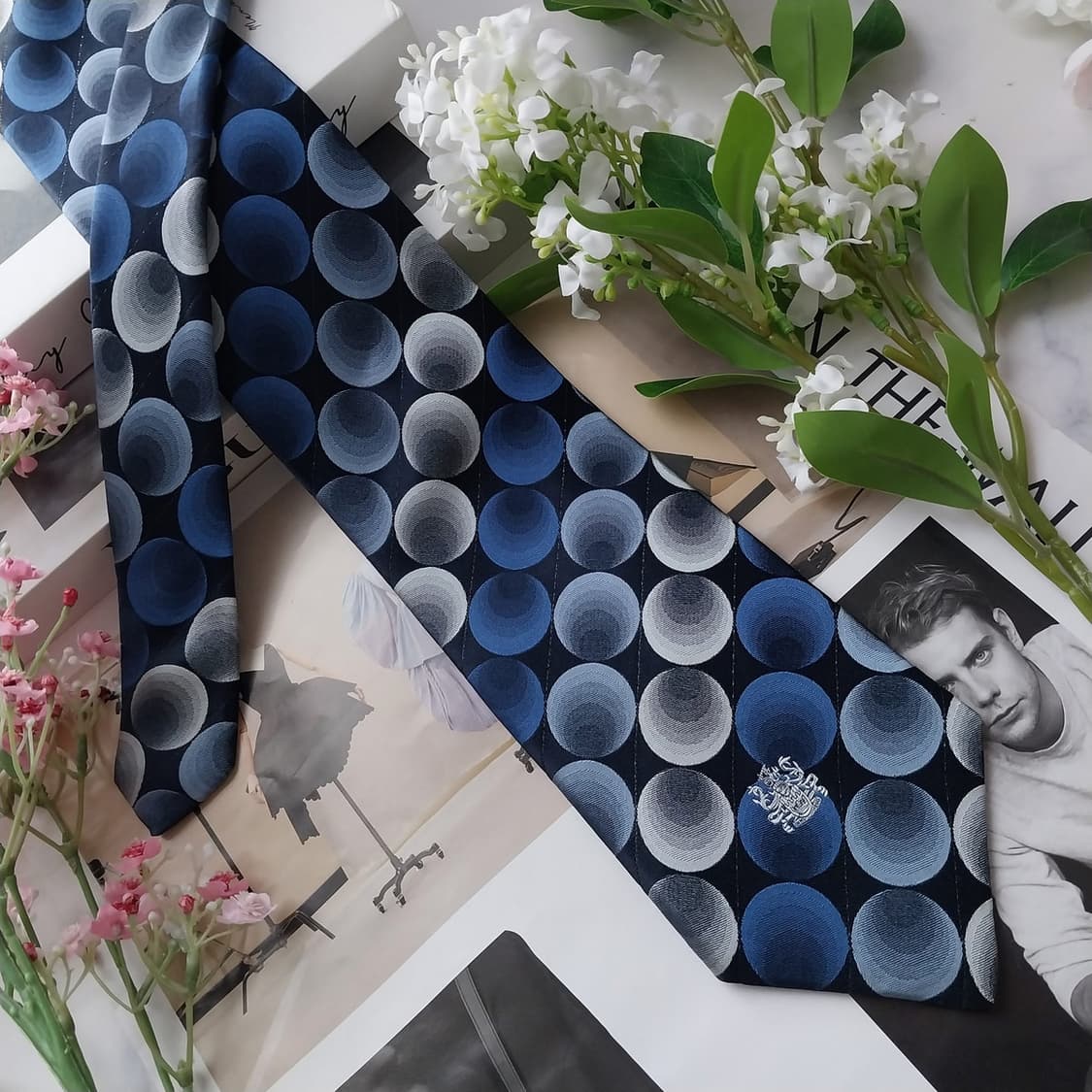 아쿠아스큐텀 실크 블루 도트 패턴 넥타이 9.5cm A+등급 K2095
 상품이미지4