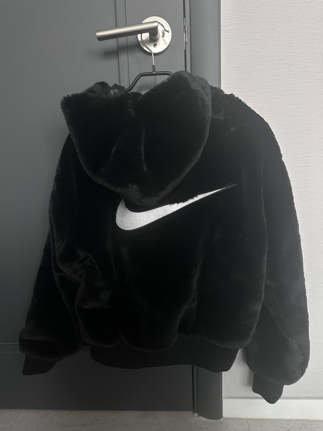 나이키 스우시 퍼자켓 상품이미지1