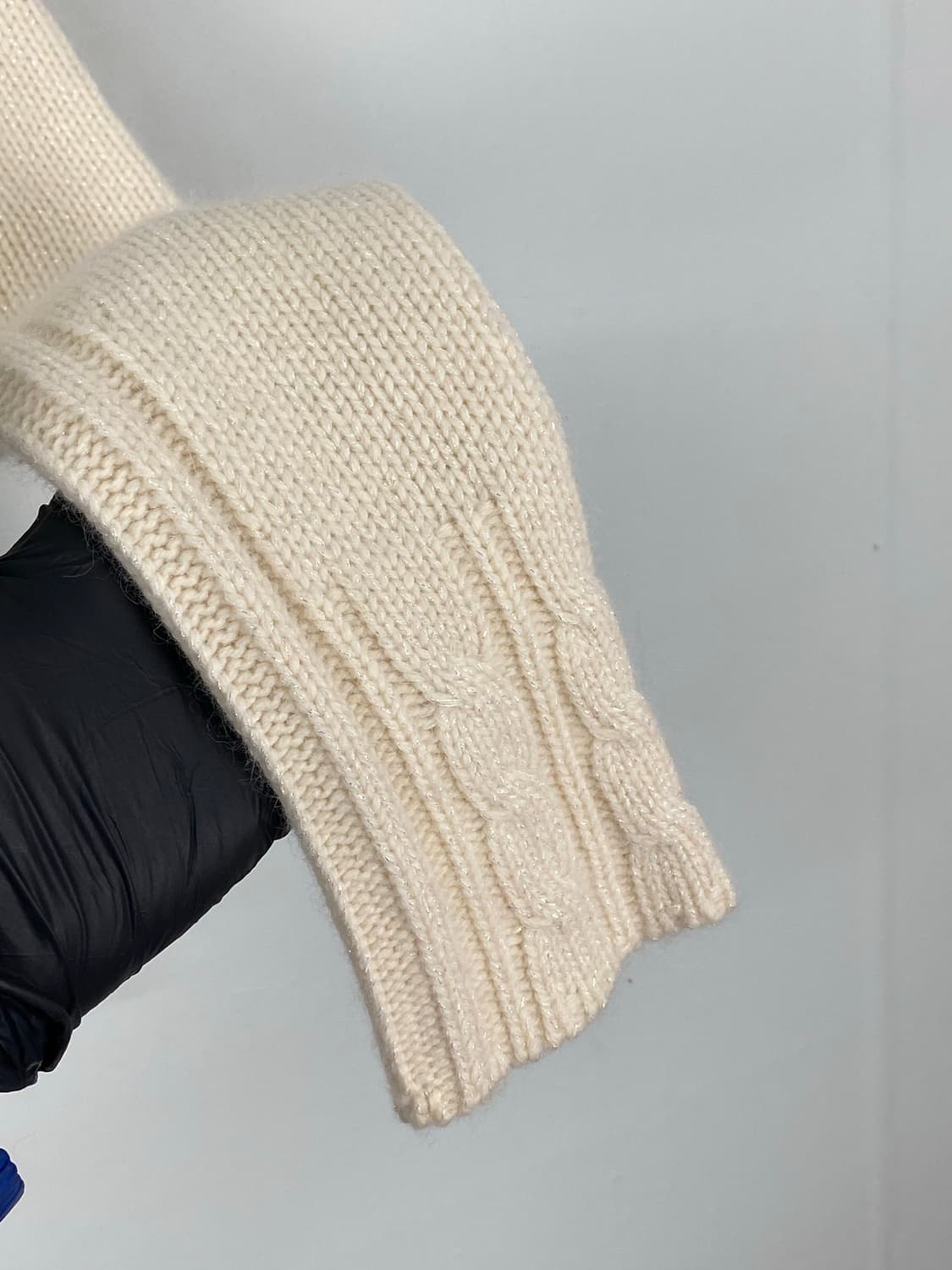 타미힐피거 빅로고 터틀넥 펄 램스울 니트 XS 상품이미지4