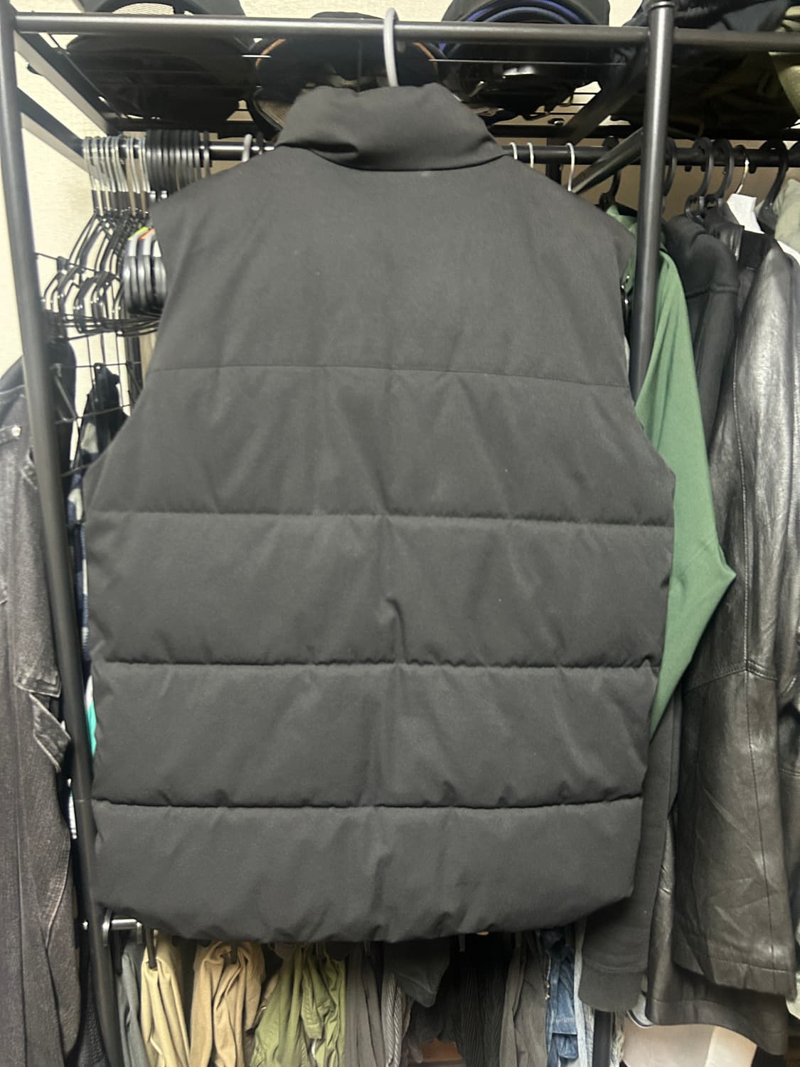 Zara 블랙 포켓 패딩 조끼 상품이미지3