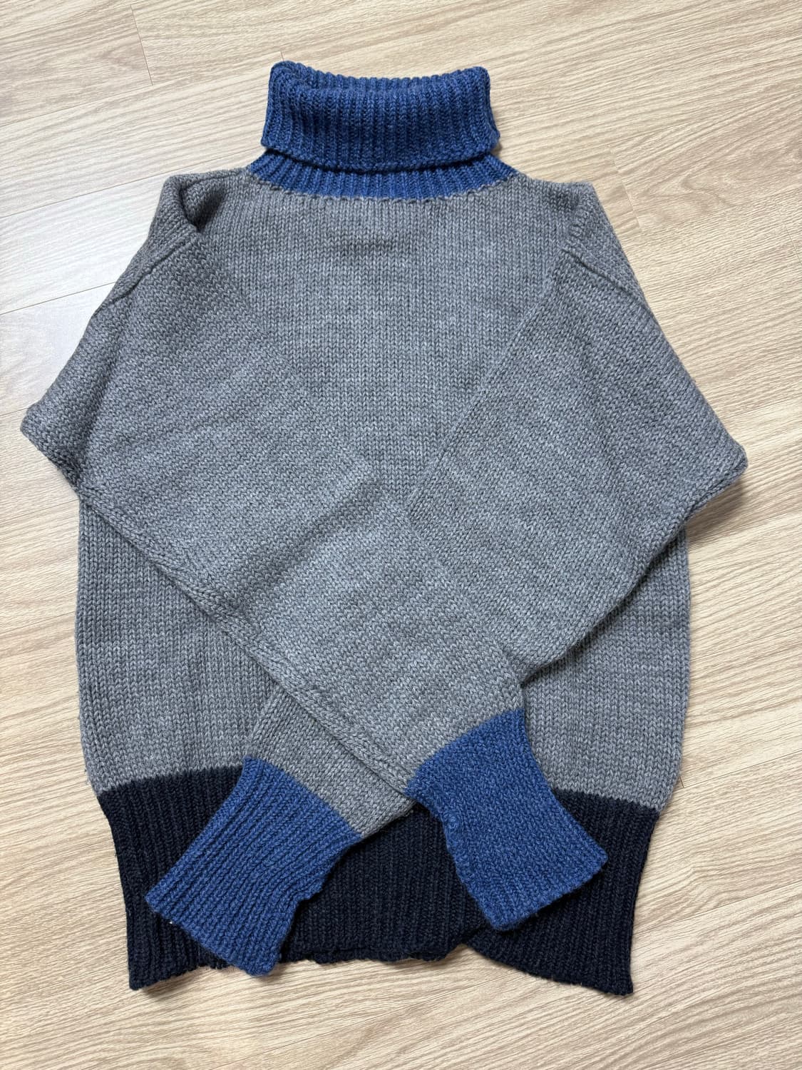 (54) 나이젤카본 롤넥 니트 상품이미지2