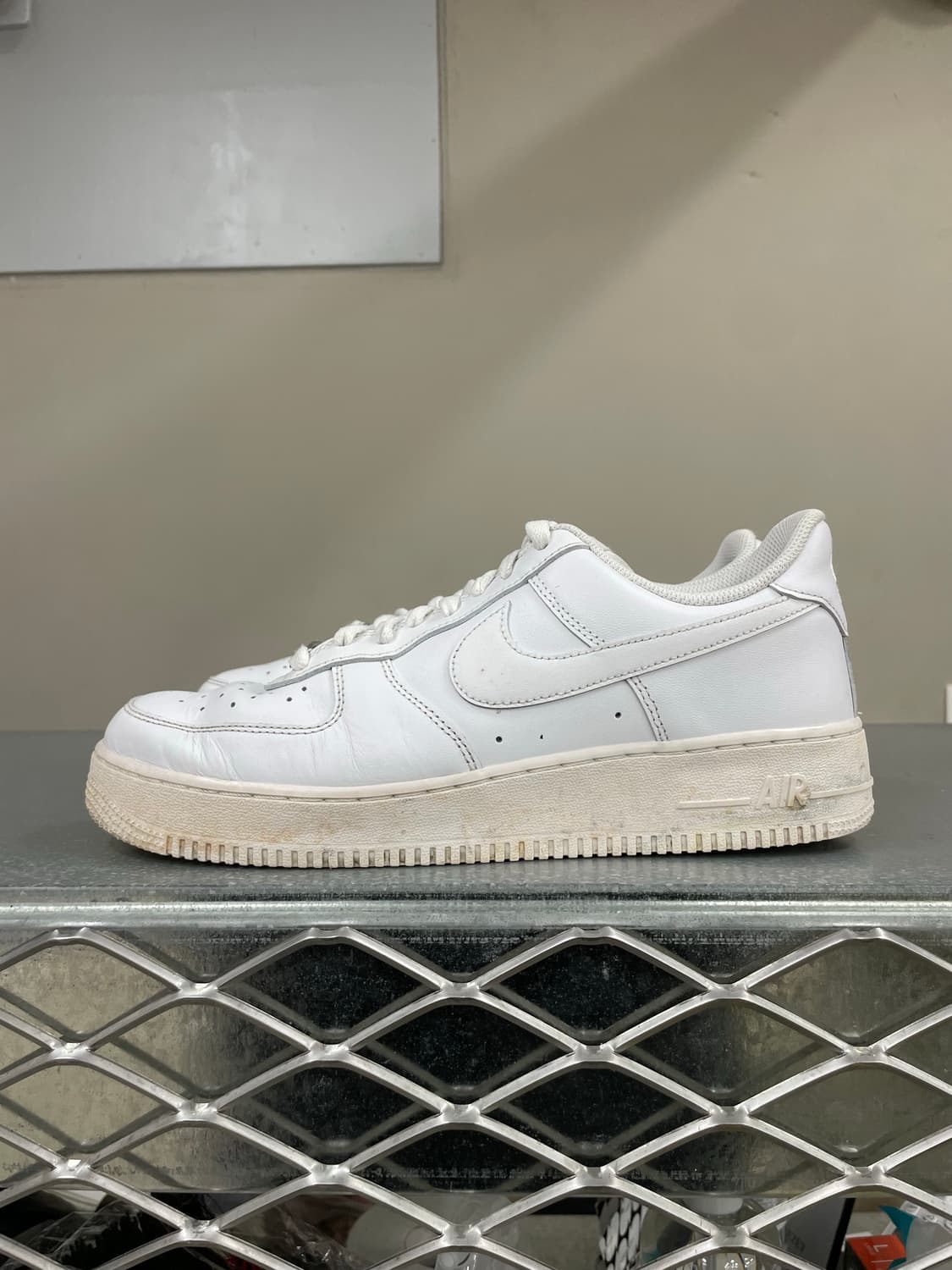 나이키 에어포스 1 로우 화이트 270 상품이미지1