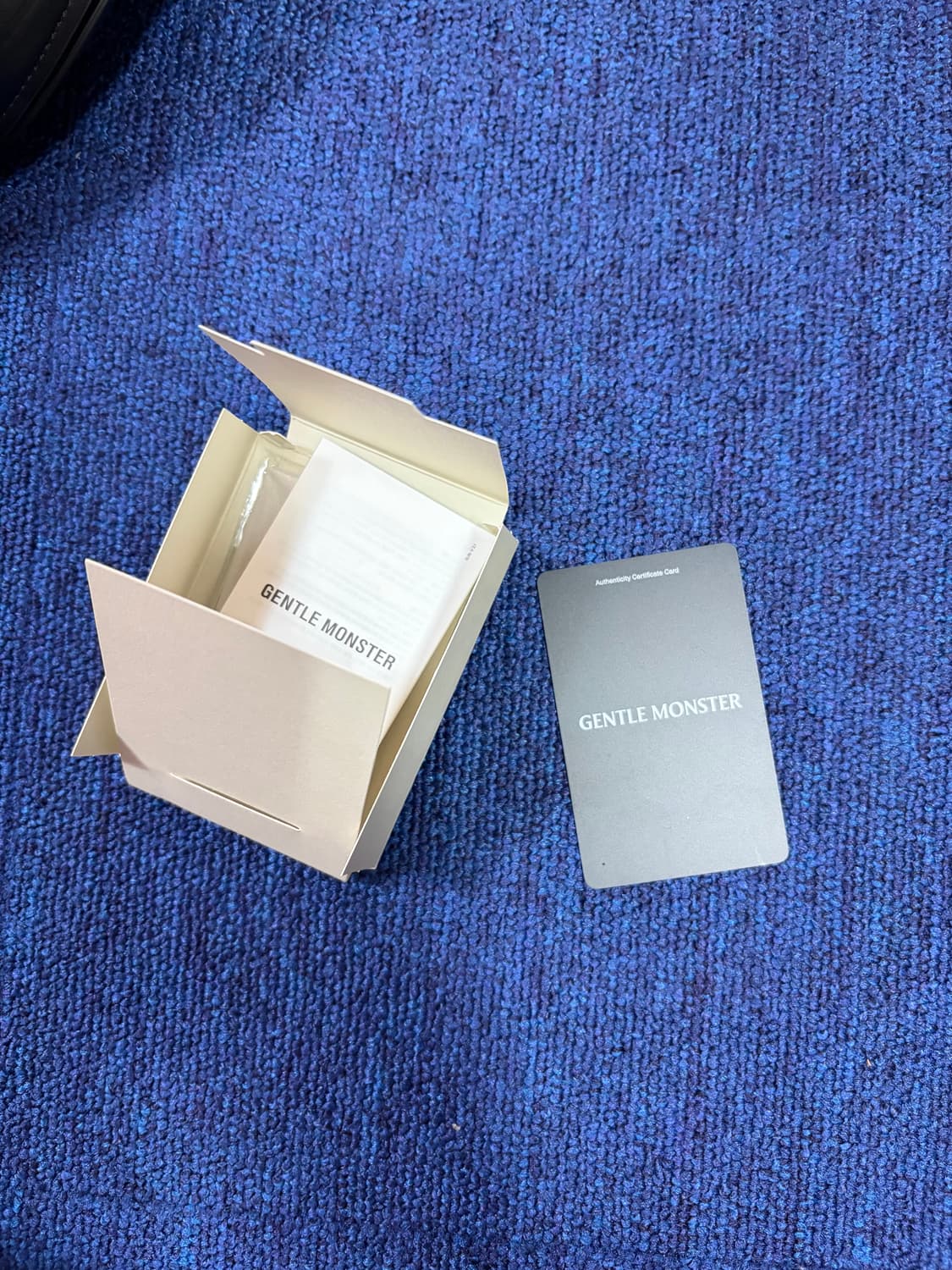 젠틀몬스터 뮈글러 스파이럴 02-M01 상품이미지6