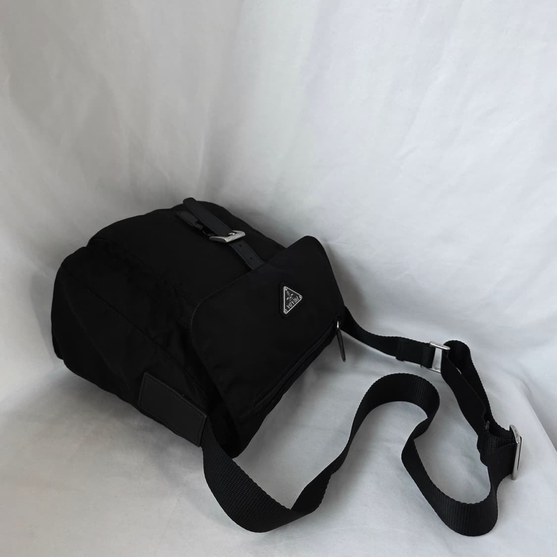 [정품 PRADA] 프라다 포코노 나일론 크로스백 주우재백 남녀공용 상품이미지3