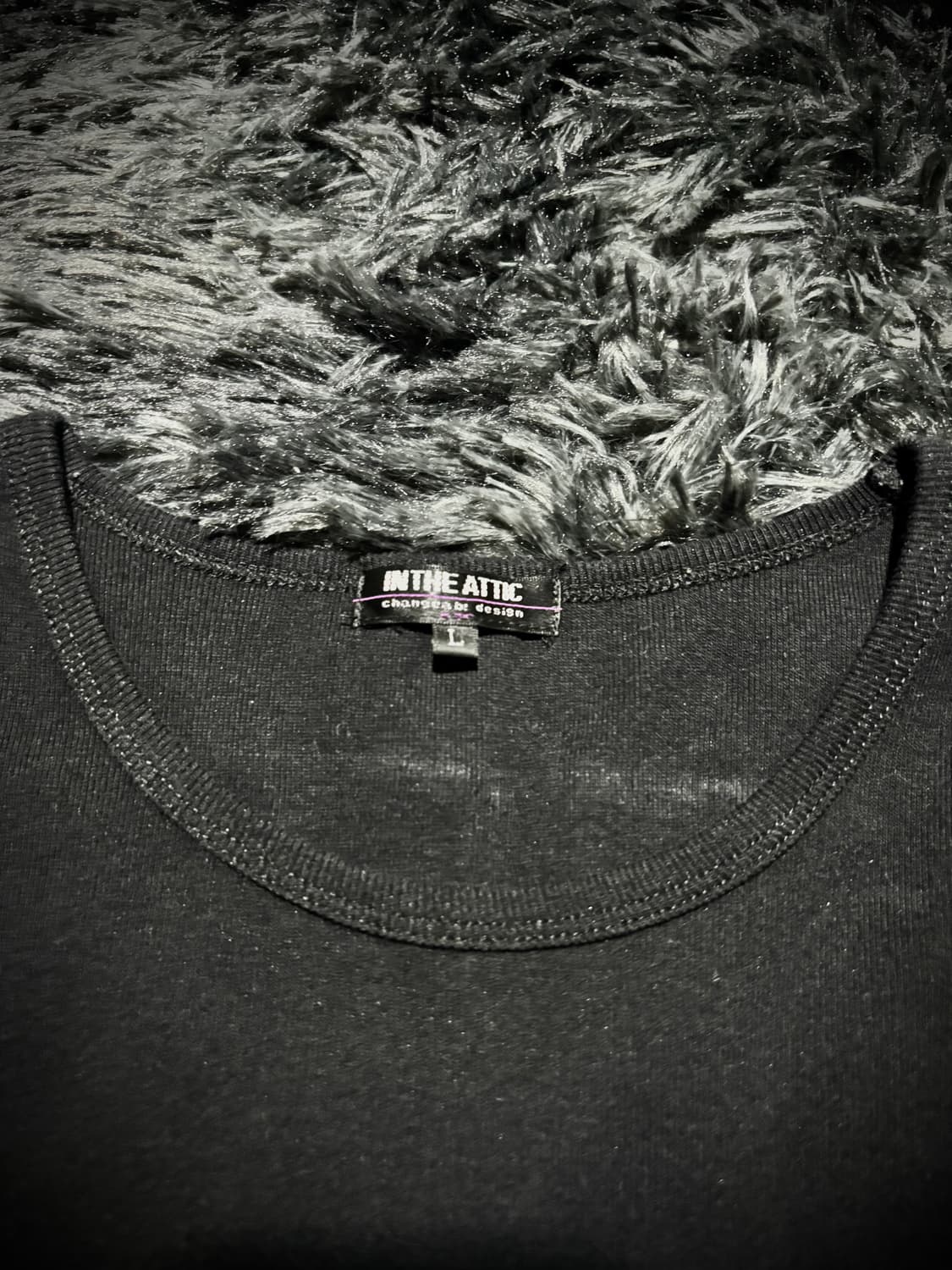 In The Attic 스컬 큐빅 롱슬리브 상품이미지7