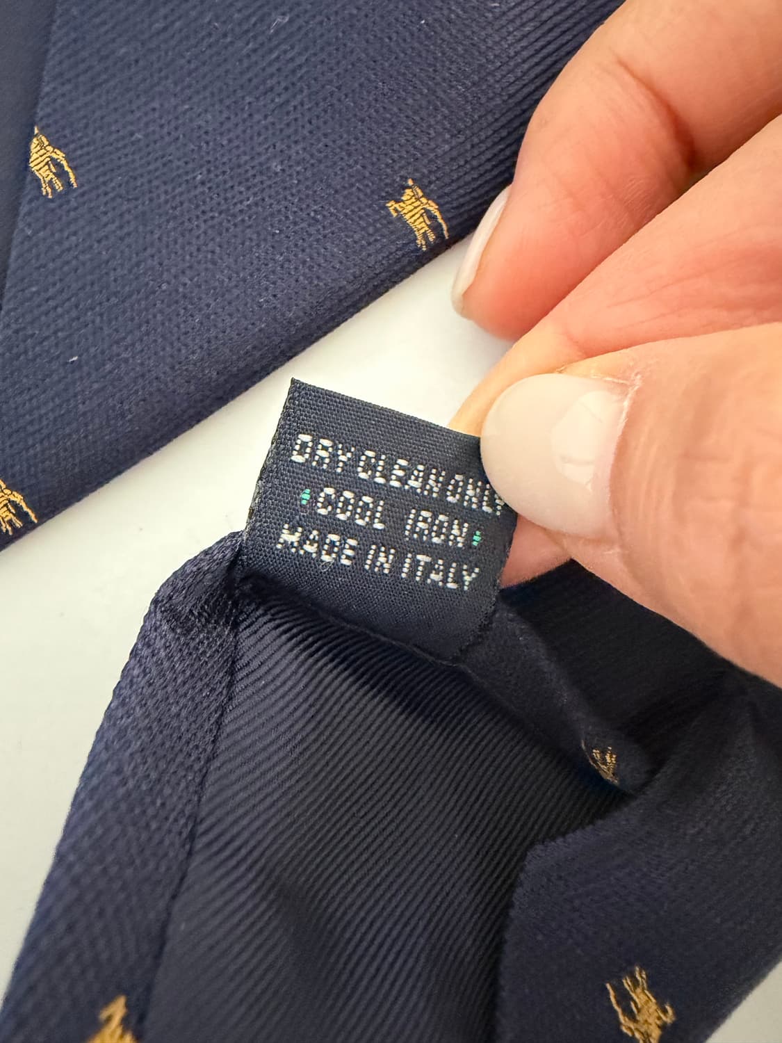 버버리 BURBERRY 이태리 메이드 EKD 로고 패턴 실크 넥타이 상품이미지6