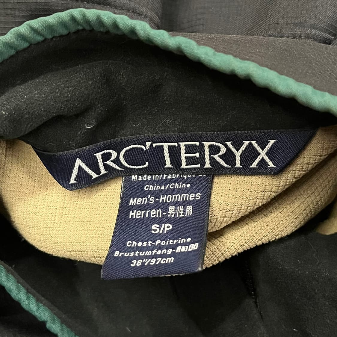 [정품/S] 아크테릭스 블랙 그린 소프트쉘 자켓 b17 상품이미지5