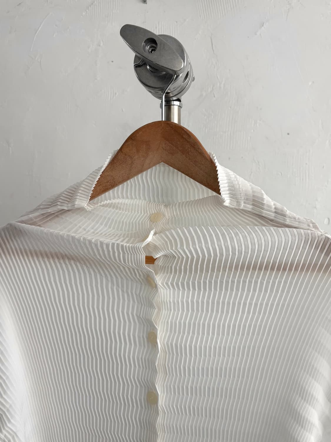 Issey Miyake 이세이미야케 화이트 플리츠 목폴라 셔츠  상품이미지5