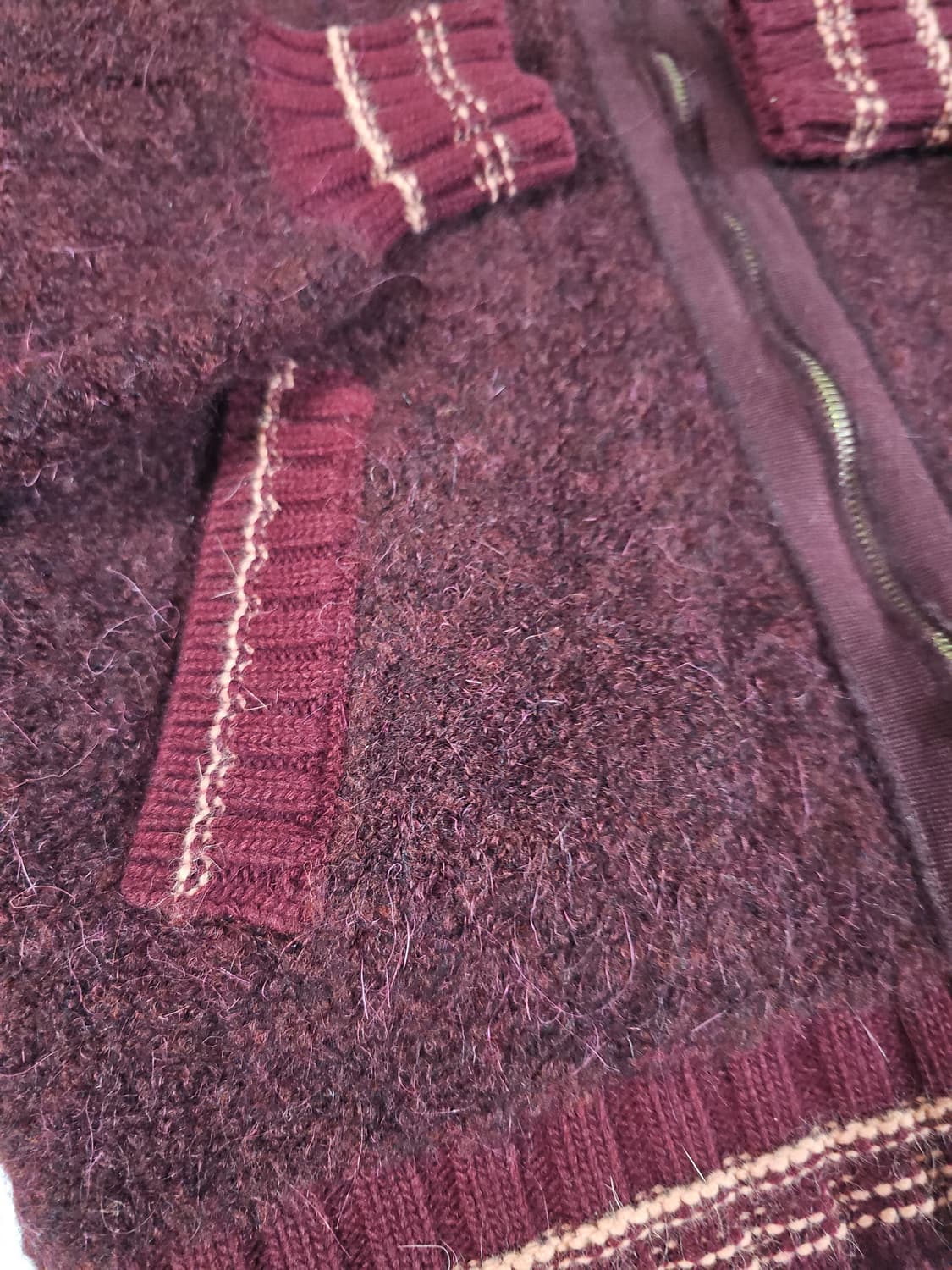 정가55만원대) 오즈세컨 보헤니안 에스닉 자수 스티치 모헤어 집업 가디건 상품이미지3