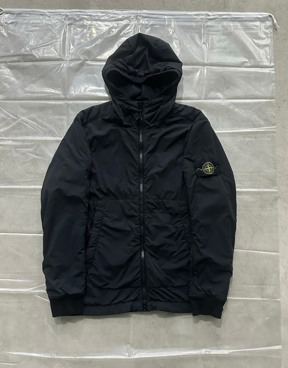 스톤아일랜드 컴포트테크 후드 패딩 자켓 상품이미지1