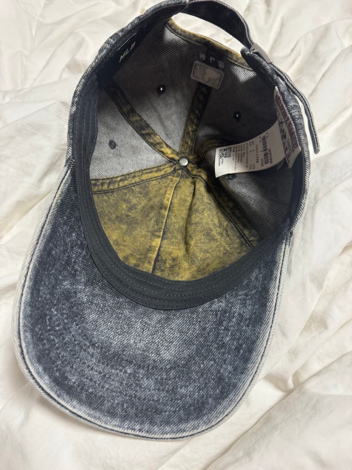 MLB 헤비 워싱 언스터럭쳐 볼캡 챠콜 그레이 상품이미지6