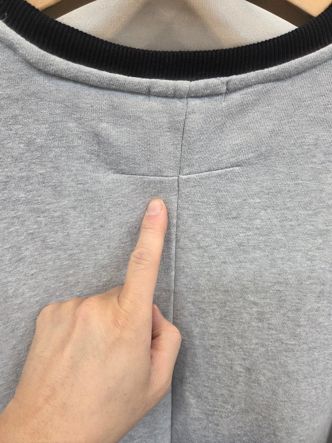 에비수 타이거 부클 로고 맨투맨 프리 상품이미지7