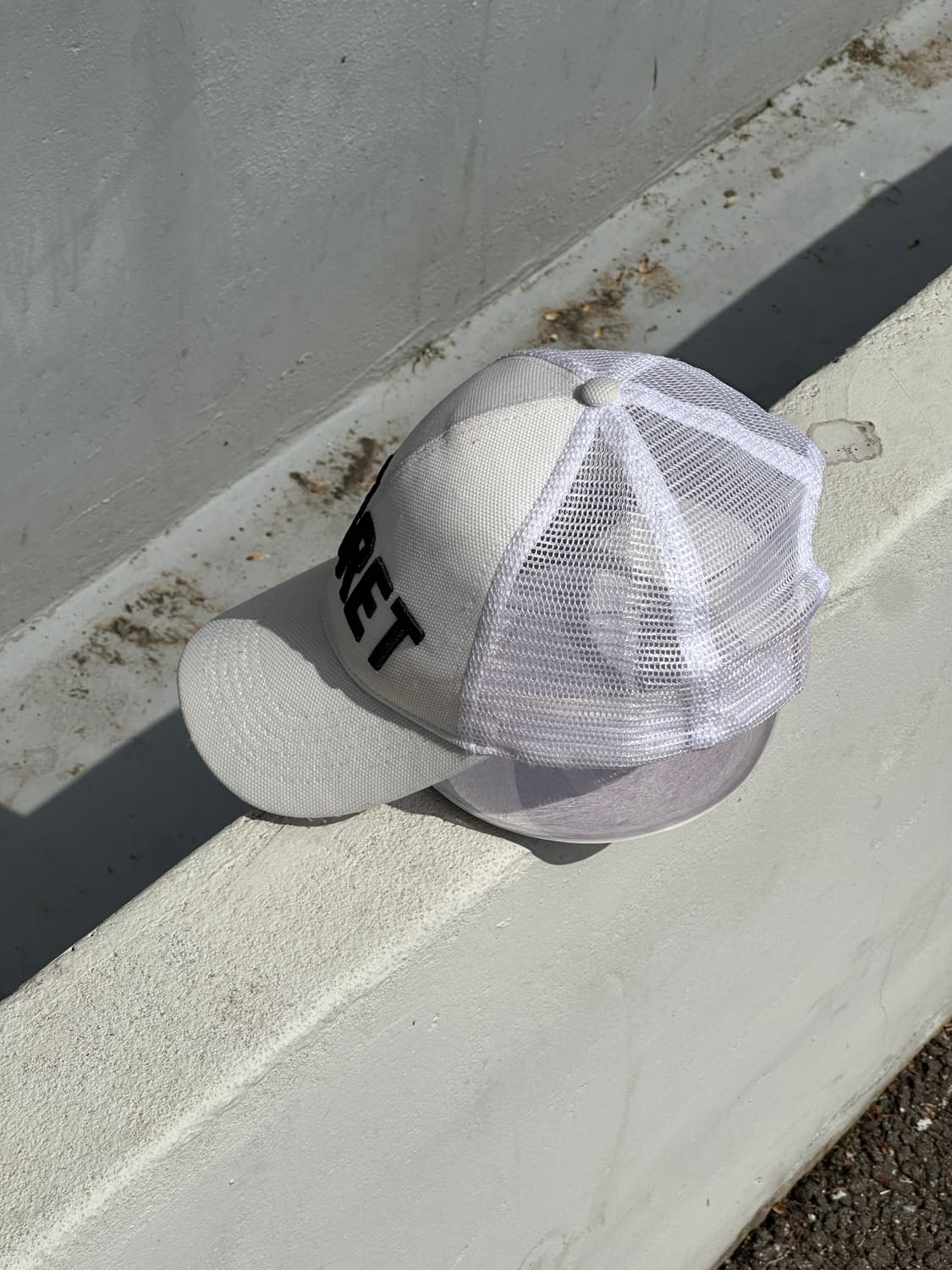 [F] ASOS 화이트 REGRET 빈티지 메쉬 트러커 볼캡 모자 상품이미지3