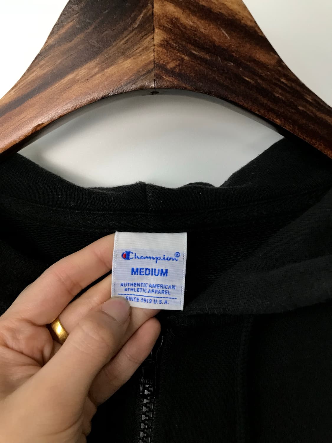 챔피온 자수로고 블랙 후드집업 상품이미지6