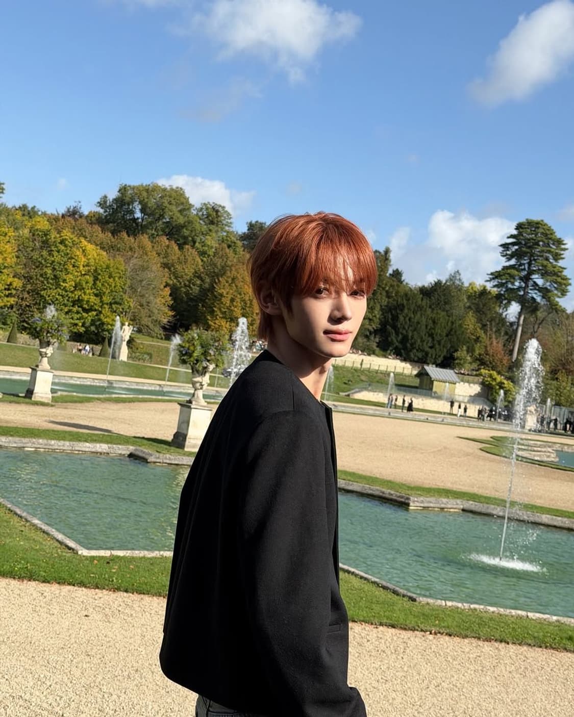 [투어스 한진님 착용] 셀린느 25fw 트리옹프 크롭 자켓 상품이미지4