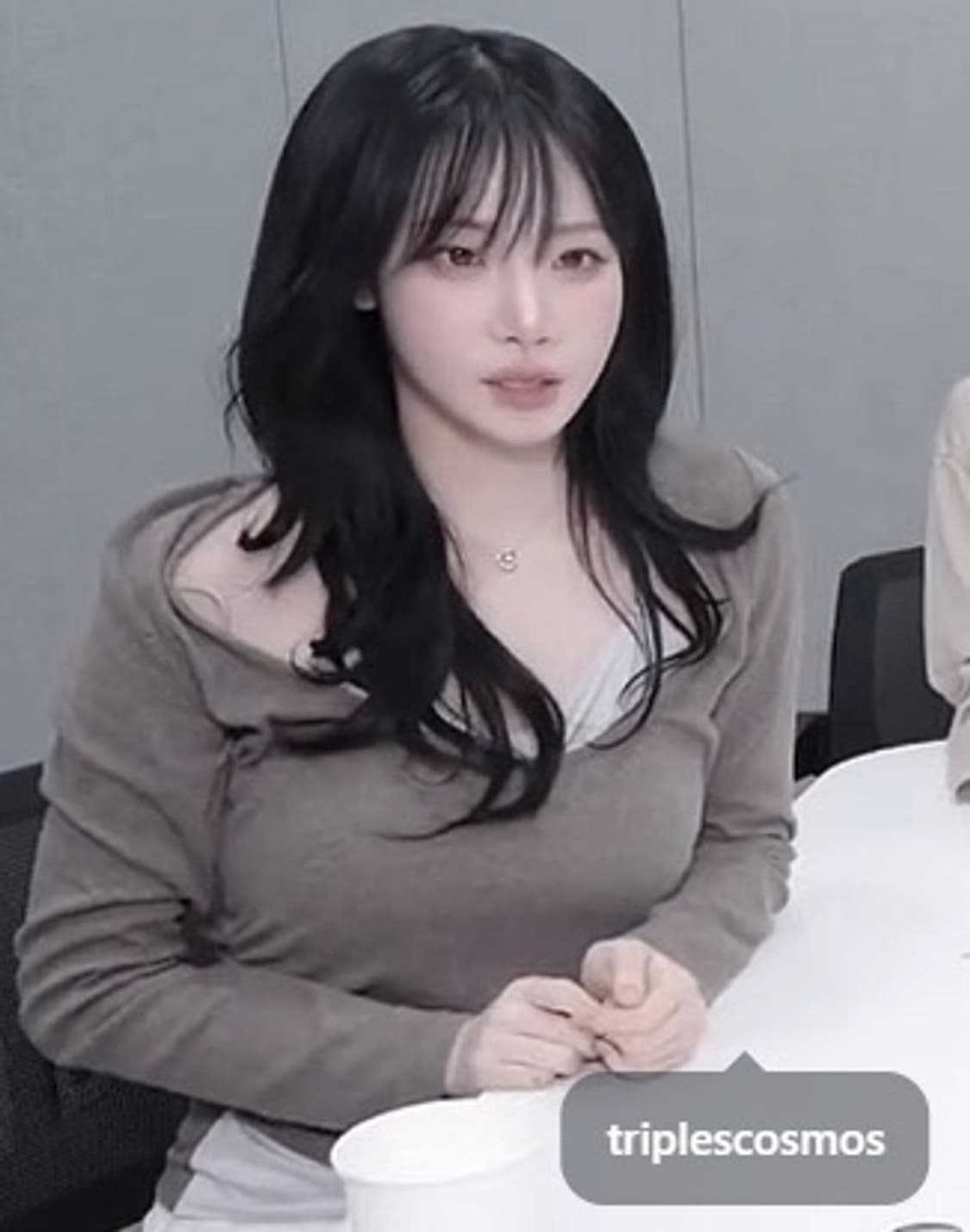 새상품) 오운서 올드메모리 롱슬리브 모카브라운 상품이미지2