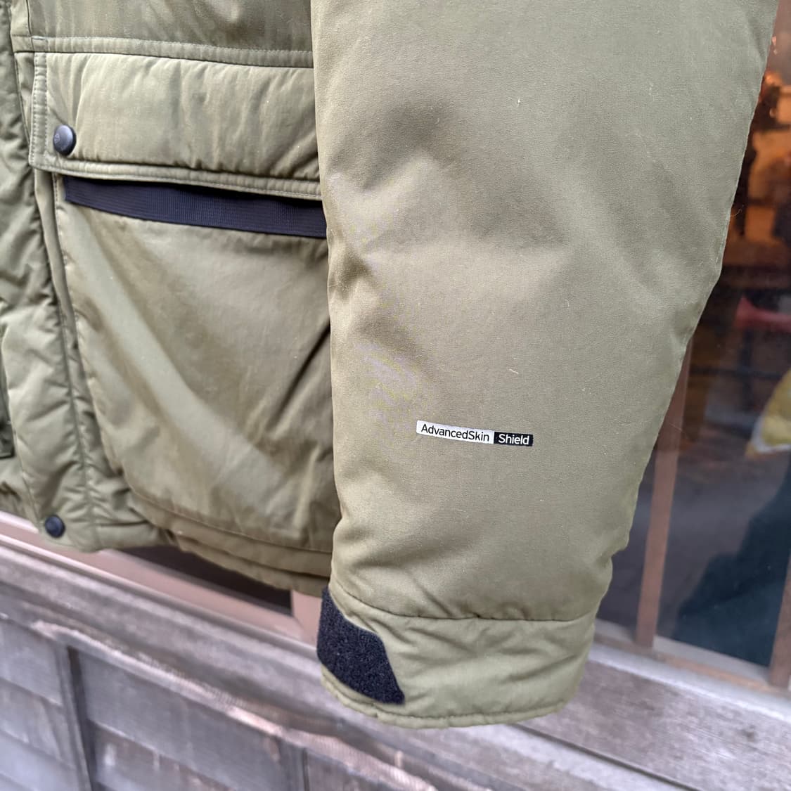 살로몬 라쿤퍼(탈부착) 후드 올리브 푸퍼 자켓 상품이미지5