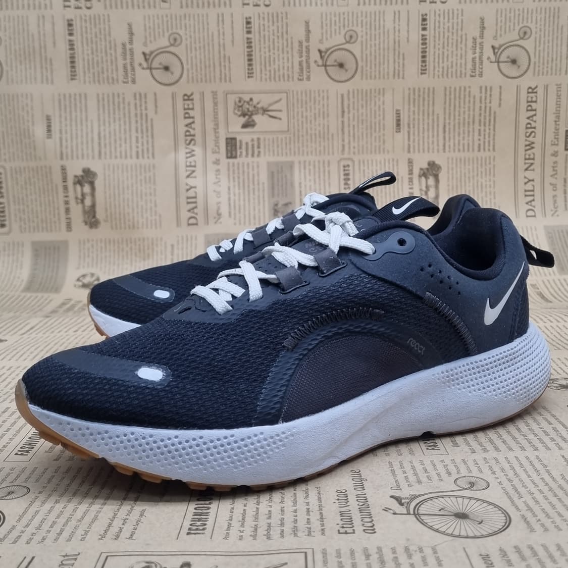 나이키 이스케이프런 운동화 250 상품이미지1