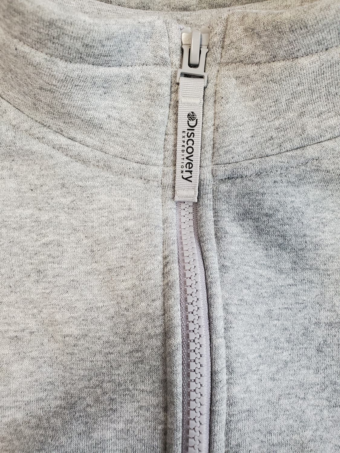 디스커버리 Expedition 하프집업 기모맨투맨 그레이 100

하자오 상품이미지3