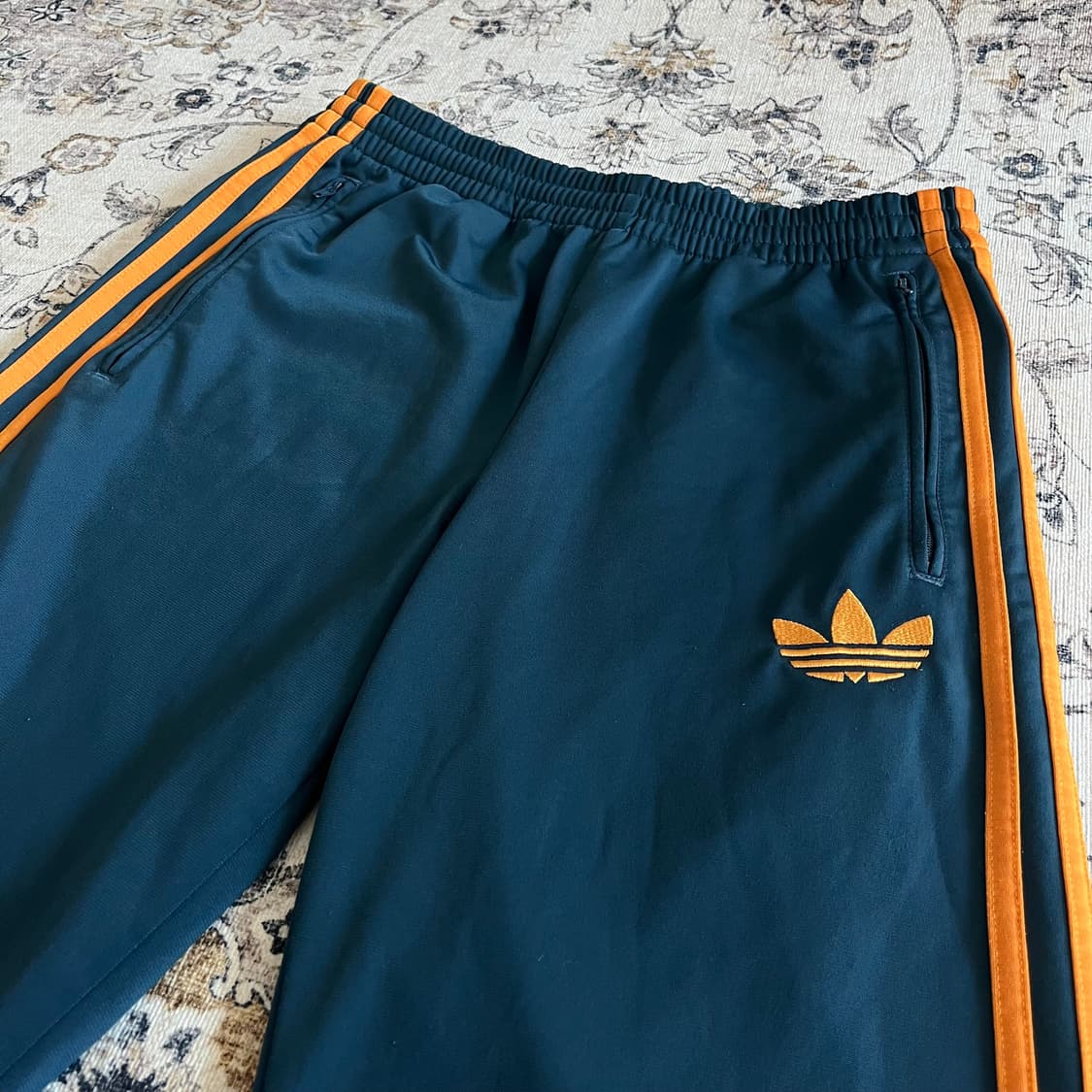 아디다스 오리지날 파이어버드 자수로고 트랙팬츠 상품이미지2