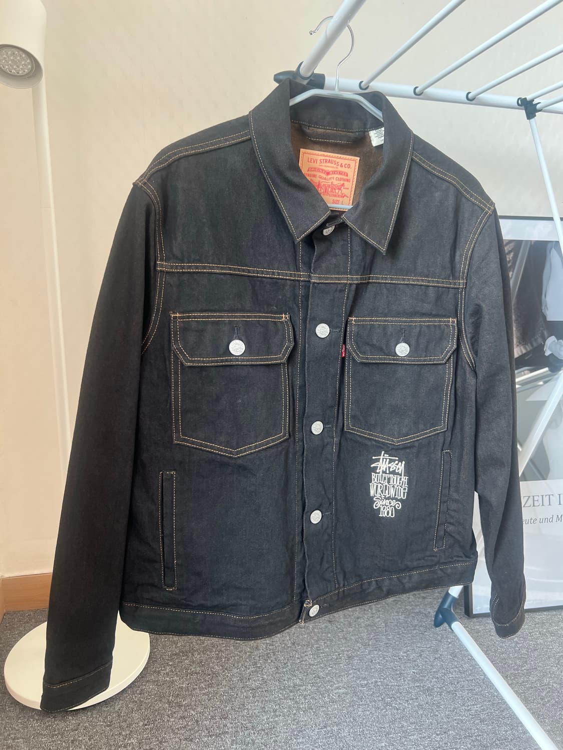 스투시 x 리바이스 크리스피 린스 트러커 자켓 블랙 L 상품이미지1