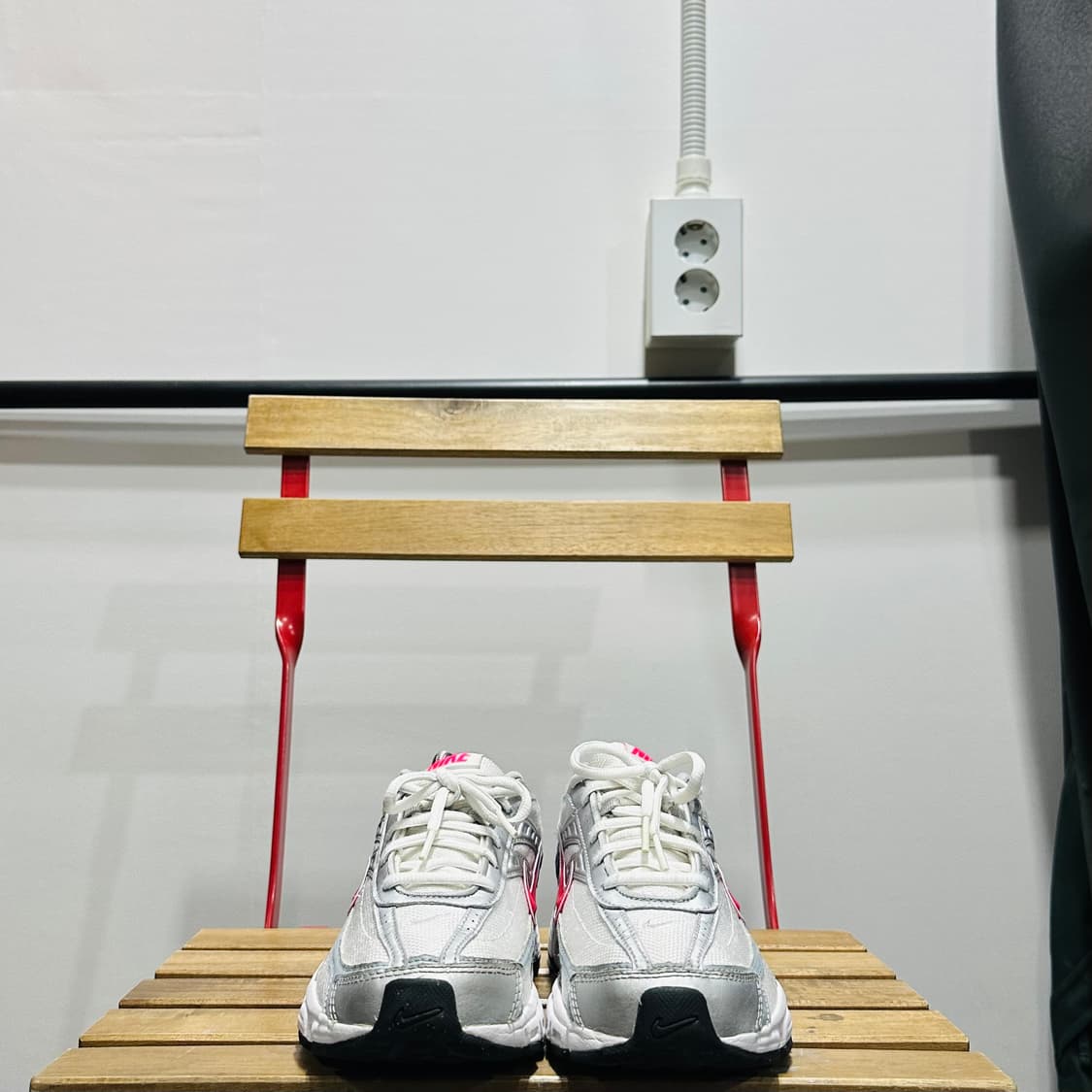 250) 나이키 운동화 남녀공용 신발 이니시에이터 메탈 핑크  상품이미지2