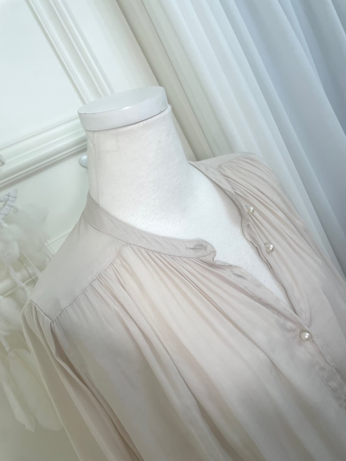 beigegray shirring pearl button feminine 상품이미지7