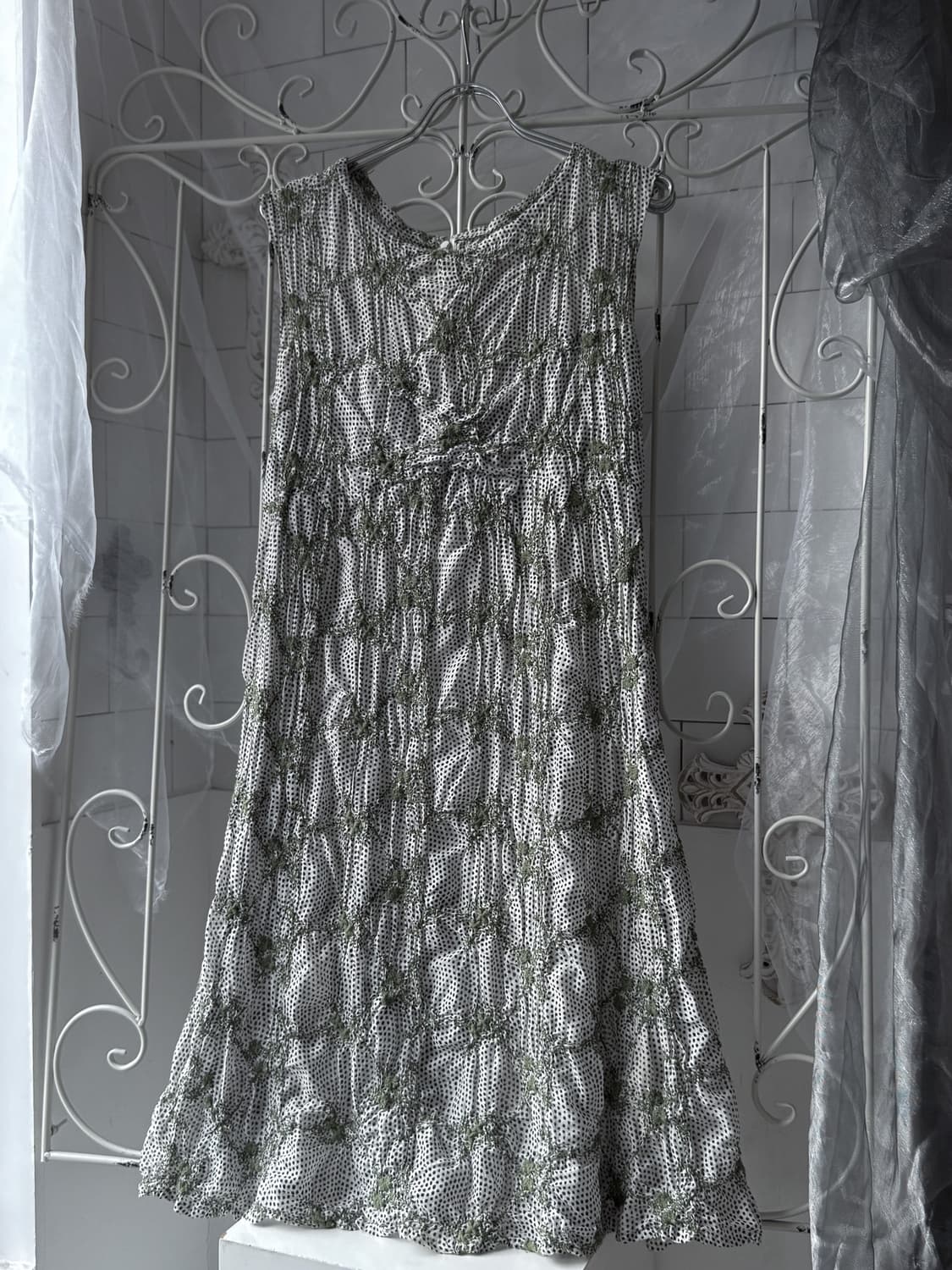 Embroidered Dot Seersucker Dress 0378 상품이미지3