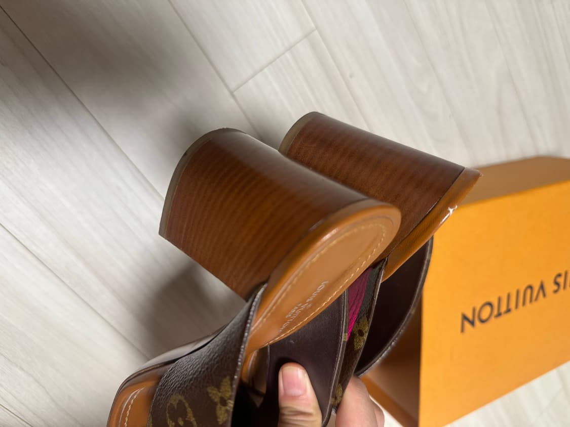 루이비통 슬리퍼 245 상품이미지3