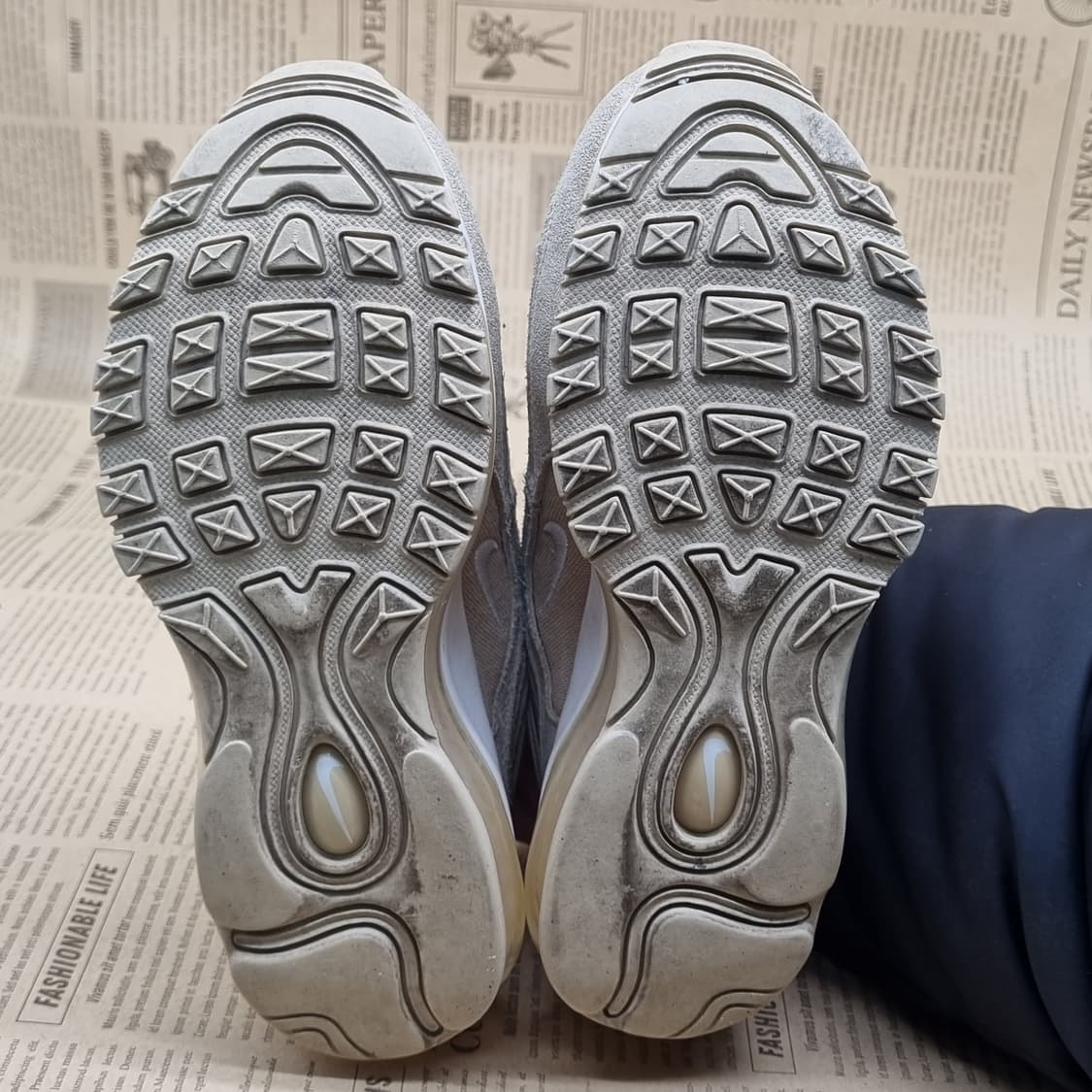 나이키 에어맥스 97 라이트본 여성운동화225 상품이미지3